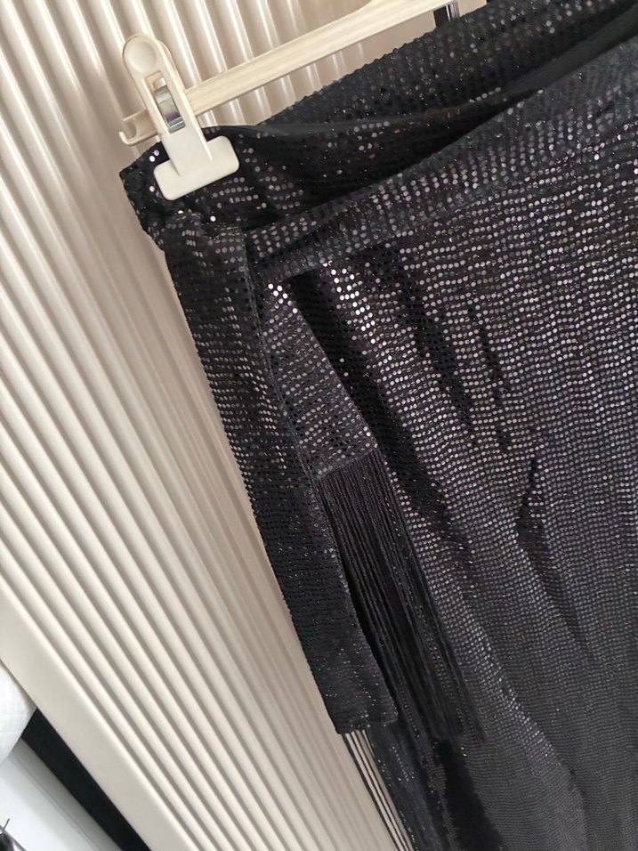 Siyah Drapeli Uzun Kadın Etek - Görsel 3