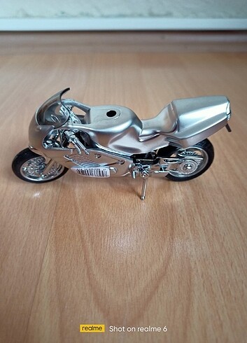  Beden MOTOSİKLET ????? MODEL METAL ÇAKMAK 