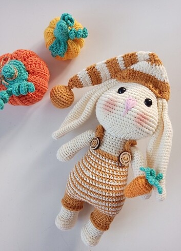 Beden Amigurumi Tavşan