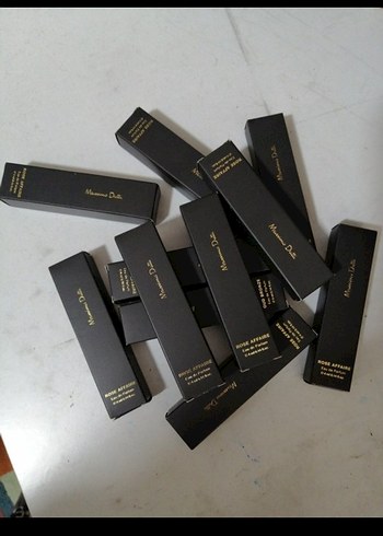 Massimo Dutti Rose Affaire Kadın Parfümü 4 ml - Görsel 2
