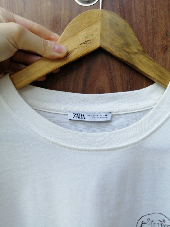 Beyaz Baskılı Kadın Tişört - Görsel 2