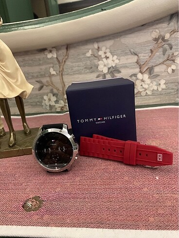 Tommy Hilfiger ORİJİNAL TOMMY HILFIGER SAAT