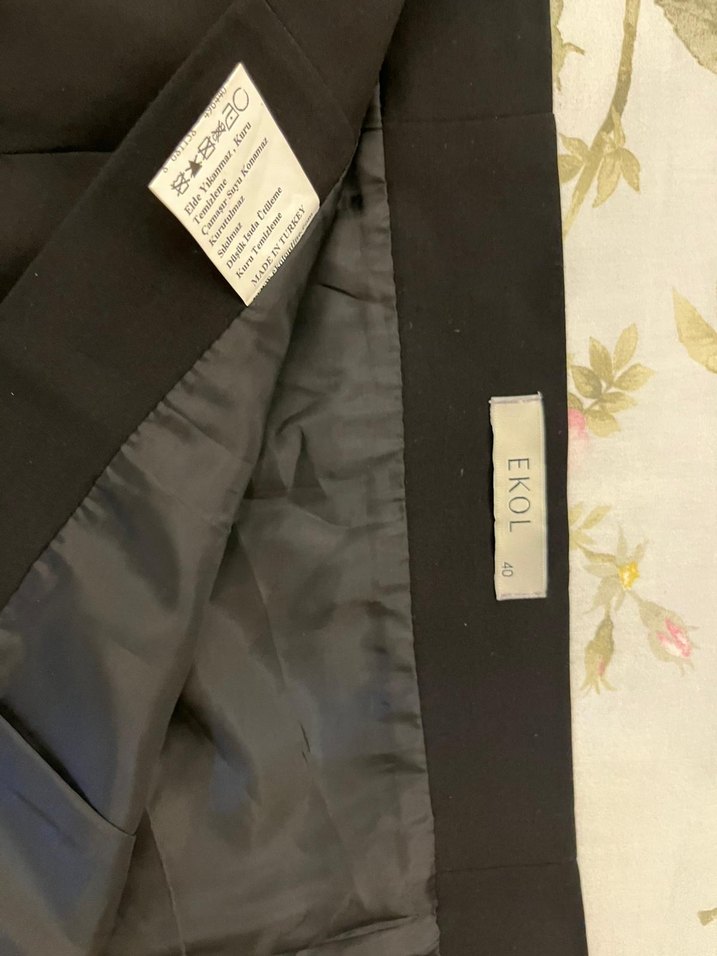 Dantel Detaylı Siyah Midi Kalem Etek - Görsel 3