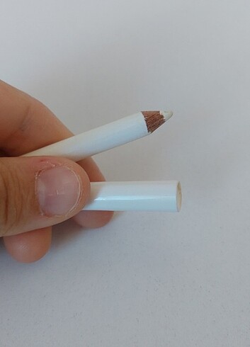 Avon Avon beyaz göz kalemi eyeliner