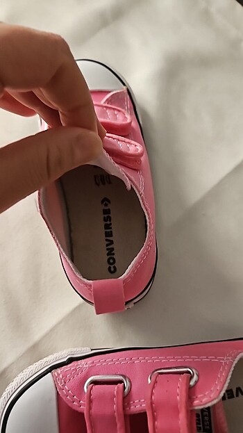 25 Beden pembe Renk Converse 25 numaralı ayakkabi