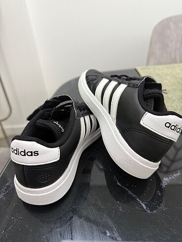 Çocuk adidas ayakkabı