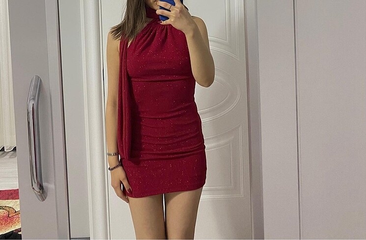 Zara şık kırmızı elbise