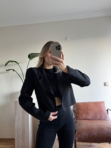 l Beden Siyah Blazer Crop Ceket