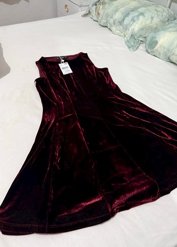 Burgonya Rengi Kadife Dikiş Detaylı Elbise - Görsel 16