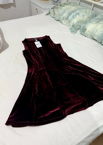 Burgonya Rengi Kadife Dikiş Detaylı Elbise - Görsel 15