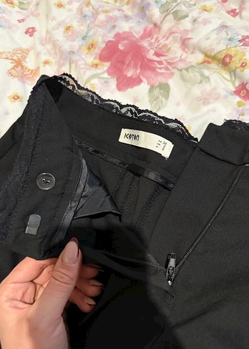 Pile Detaylı Cepli Geniş Paça Kumaş Pantolon - Görsel 6