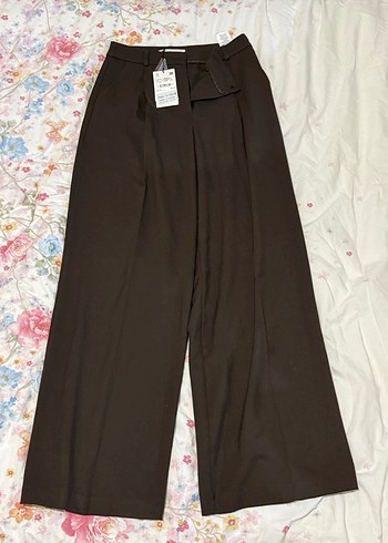 Pile Detaylı Cepli Geniş Paça Kahverengi Kumaş Pantolon - Görsel 8