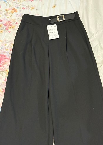 Yarım Kemerli Siyah Geniş Paça Kumaş Pantolon - Görsel 10