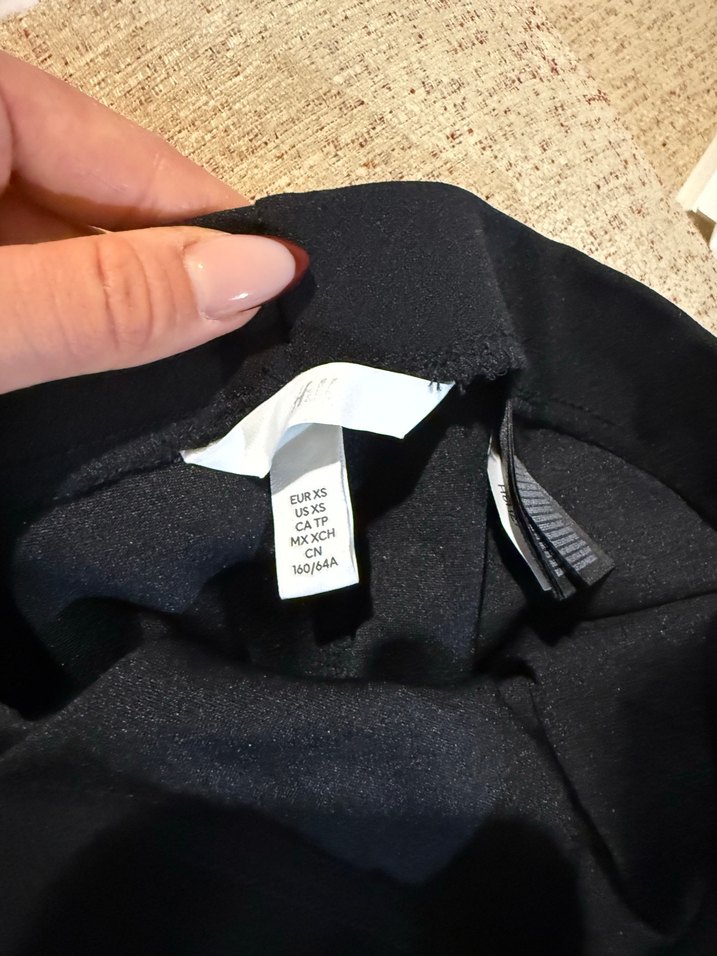 Yarım Kemerli Siyah Geniş Paça Kumaş Pantolon - Görsel 4