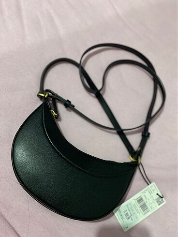  Beden mango oval çapraz askılı çanta