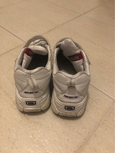 32 Beden Skechers kız çocuk ayakkabısı 32 numara