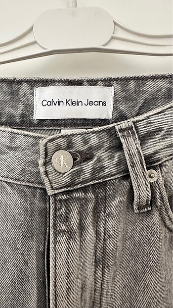 36 Beden Calvin Klein boru paça gri jean