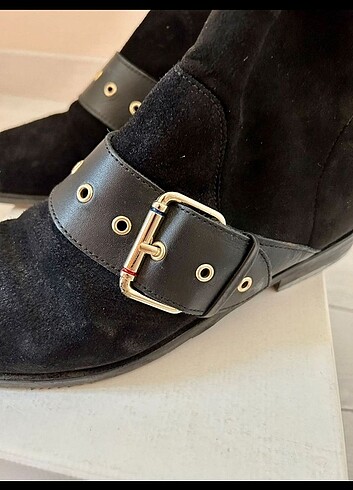 39 Beden Tommy Hilfiger süet Kısa bot