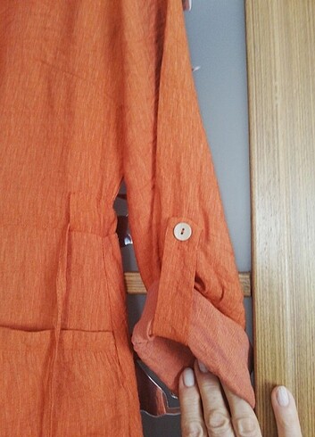 40 Beden turuncu Renk Müslin kumaştan elbise