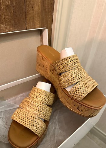 Bej Dolgu Topuklu Kadın Espadril Terlik - Görsel 3