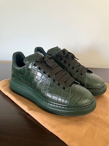 Alexander mcqueen green croc sneaker