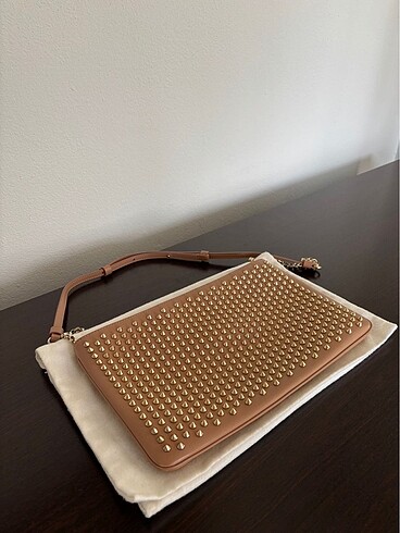 Beden ten rengi Renk Christian Louboutin çanta