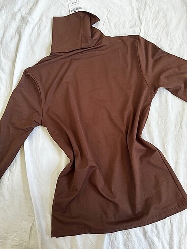 l Beden kahverengi Renk Stradivarius boğazlı body