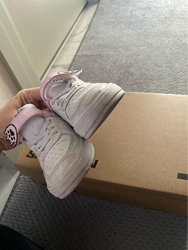 26 Beden beyaz Renk Puma 26 beyaz sneakers