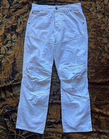BEYAZ BOL KESİM PANTOLON