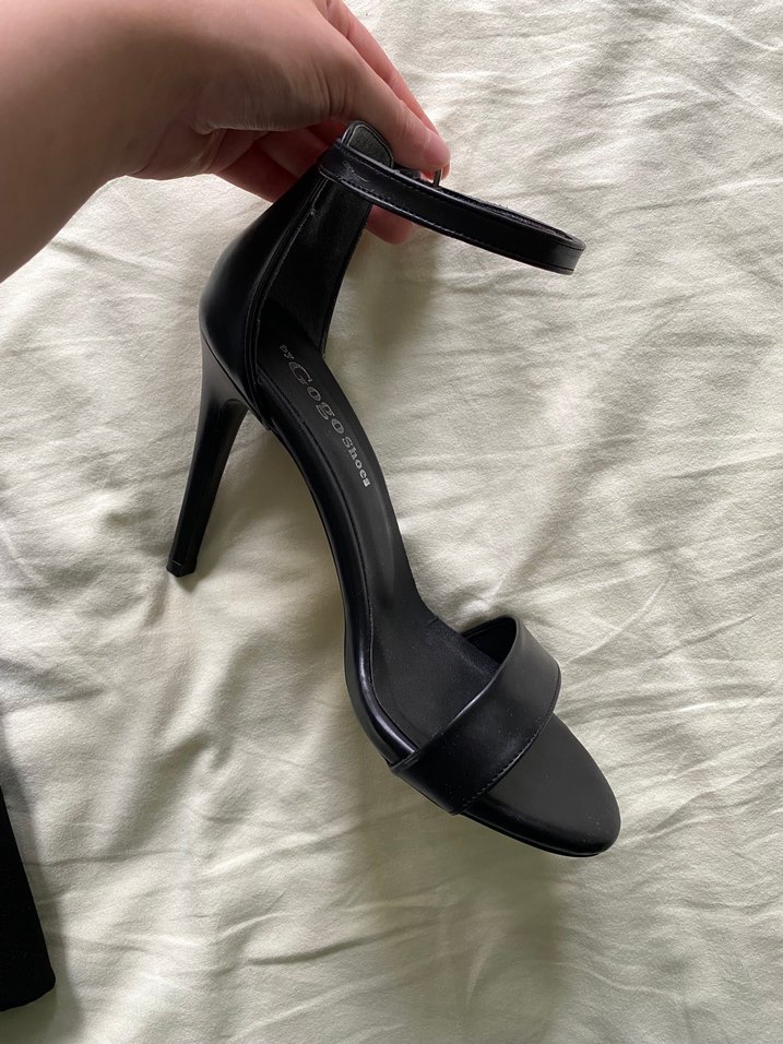 Siyah Tokalı İnce Topuklu Kadın Ayakkabı - Görsel 2