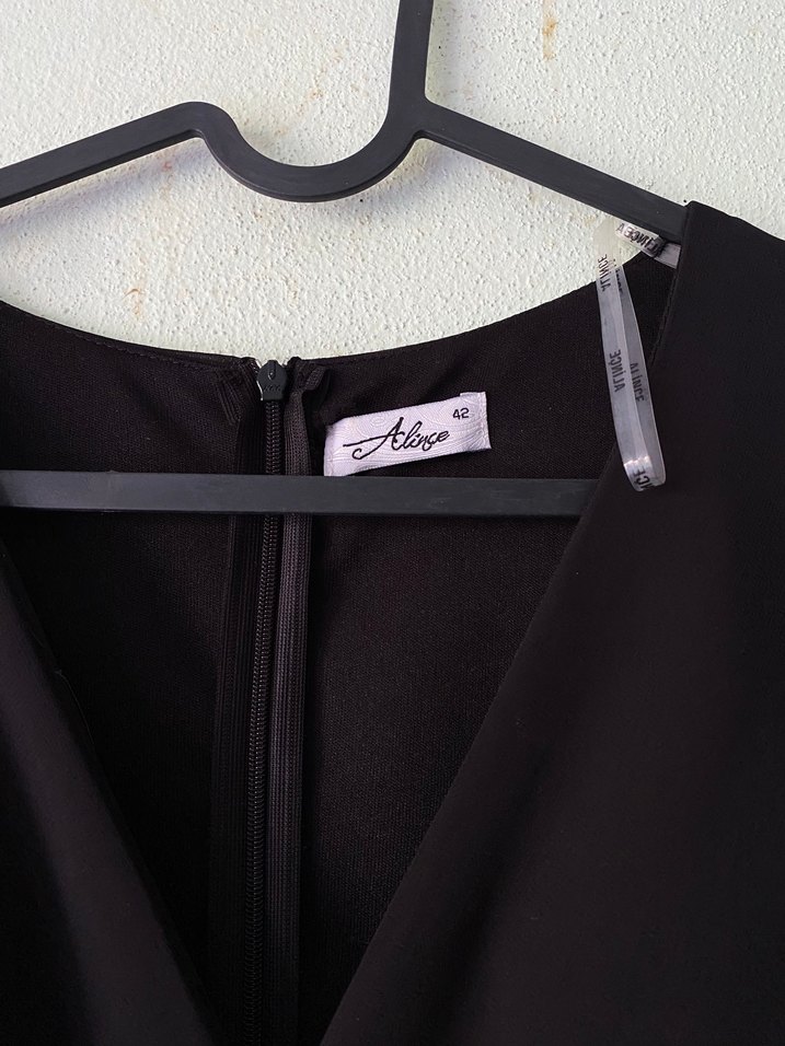 Uzun Siyah Elbise - Görsel 3