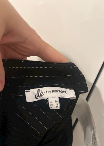 Koton Drapeli Siyah Çizgili Mini Etek