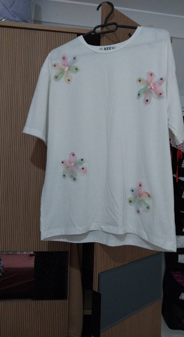 Beyaz Kısa Kollu Bohem Kız Tişörtü - Görsel 2