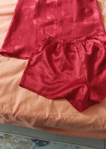 Parlak Kırmızı Mini Kadın Pijama Takımı