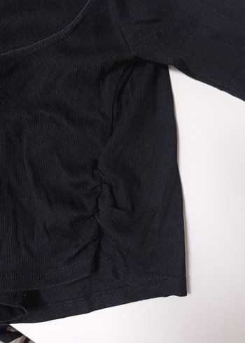 s Beden Bershka uzun kollu yanları büzgülü crop