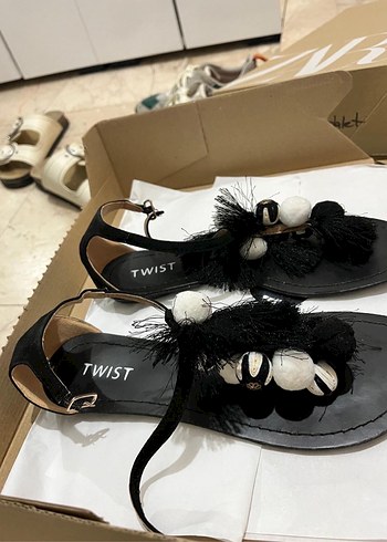 39 Beden Twist sandalet