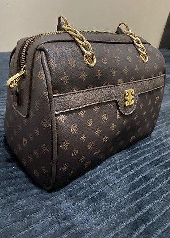  Beden kahverengi Renk Pierre Cardin Kol Çantası