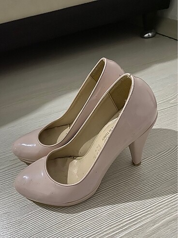 Zara Stiletto