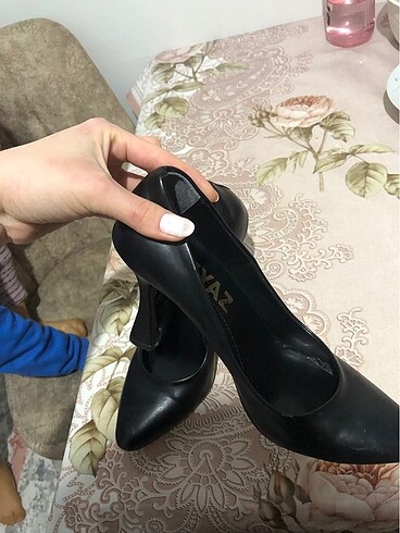 Zara Topuklu ayakkabı siyah
