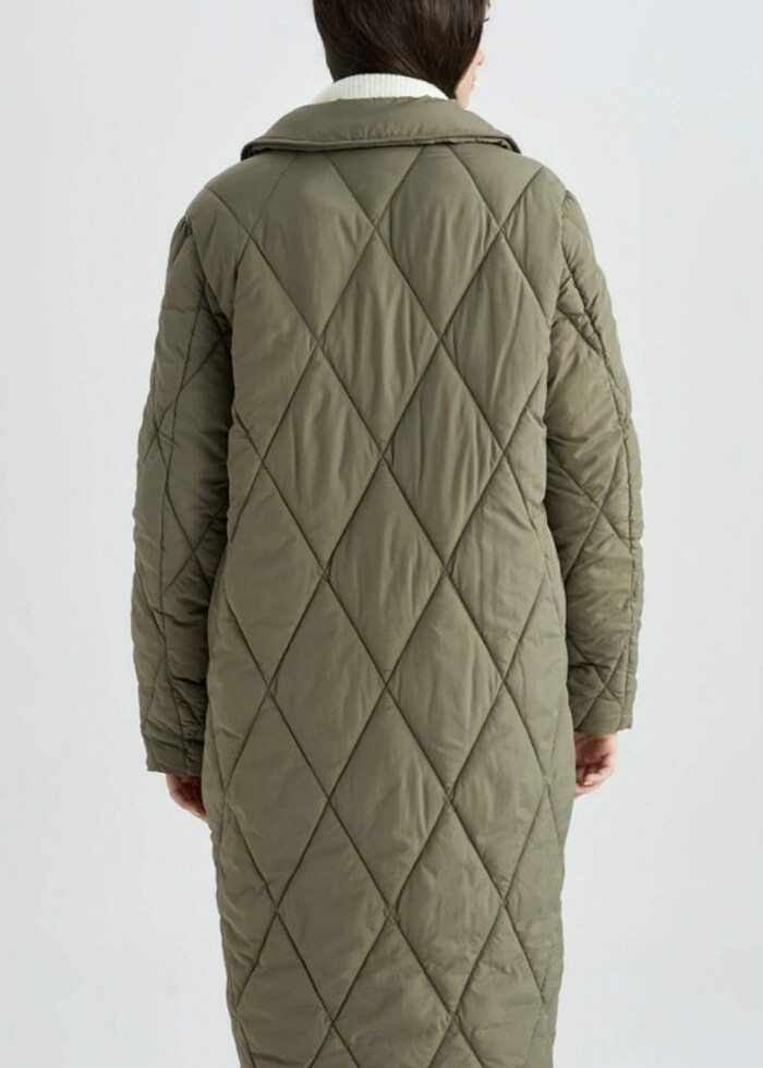 DeFacto su itici kapitoneli uzun parka kaban - Görsel 4