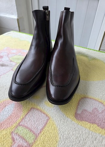 Klasik Tarz Kahverengi Deri Erkek Bot - Görsel 5