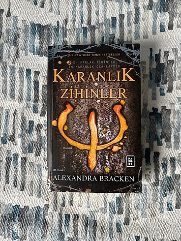 Karanlık Zihinler Alexandra Bracken