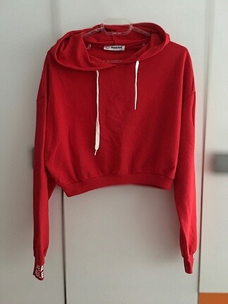 Kırmızı crop sweatshirt