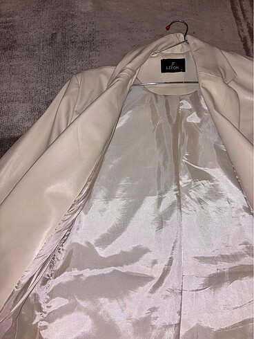 36 Beden beyaz Renk deri krem rengi blazer