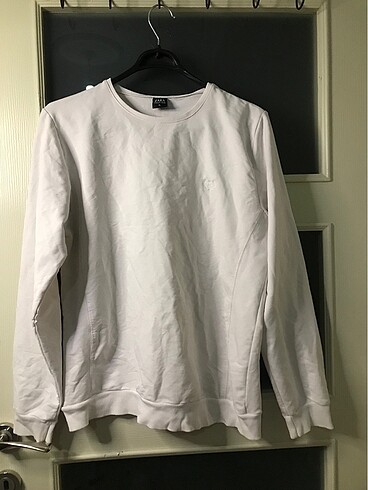 Beyaz sweatshirt