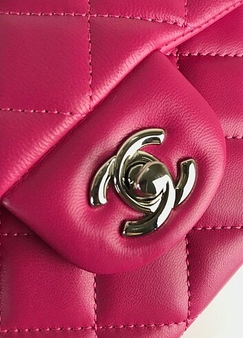 Beden pembe Renk Chanel Mini Flap bag 1,55