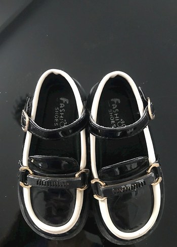 Parlak Siyah Tokalı Erkek Çocuk Özel Ayakkabı - Görsel 3