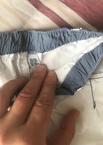 Erkek Beyaz Bol Kesim Kemerli Şort - Görsel 2