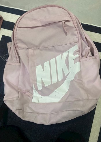 Nike Pudra Pembe Sade Sirt Cantasi