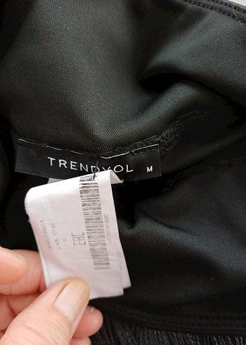 Püsküllü Siyah Şort - Görsel 5